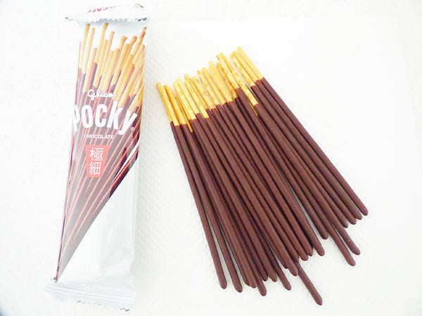 Glico Pocky chocolate superfine 71g(2 bags) × 10 pieces - NihonMura