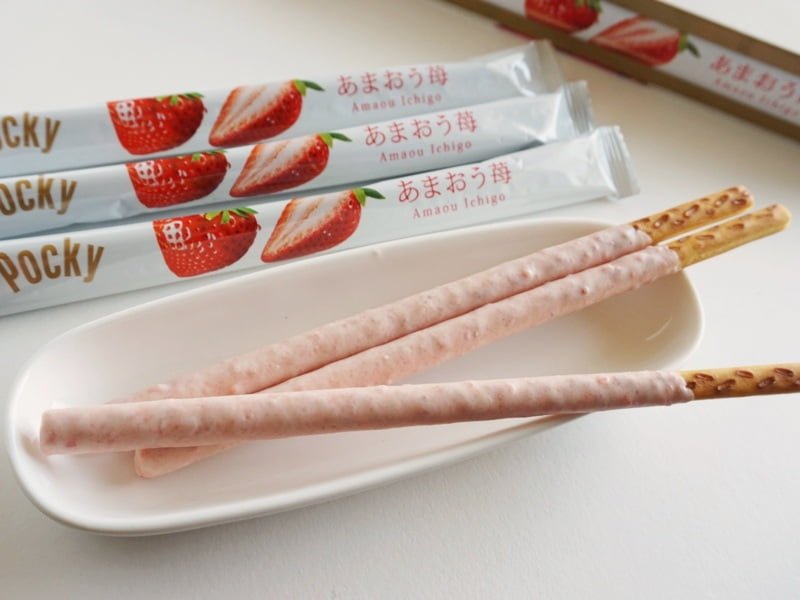 Glico Pocky sweet king strawberry(Amaou) flavor 126g - NihonMura